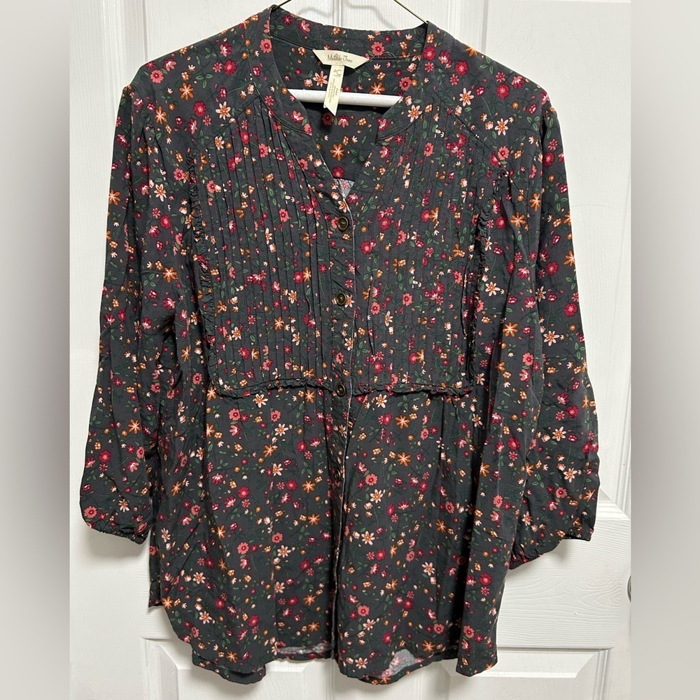 Matilda Jane Dark Floral Blouse - Black and Pink 100%Rayon